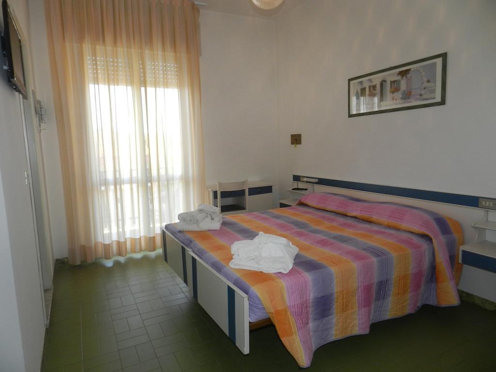 Hotel Michelangelo Bellaria-Igea Marina Rum bild