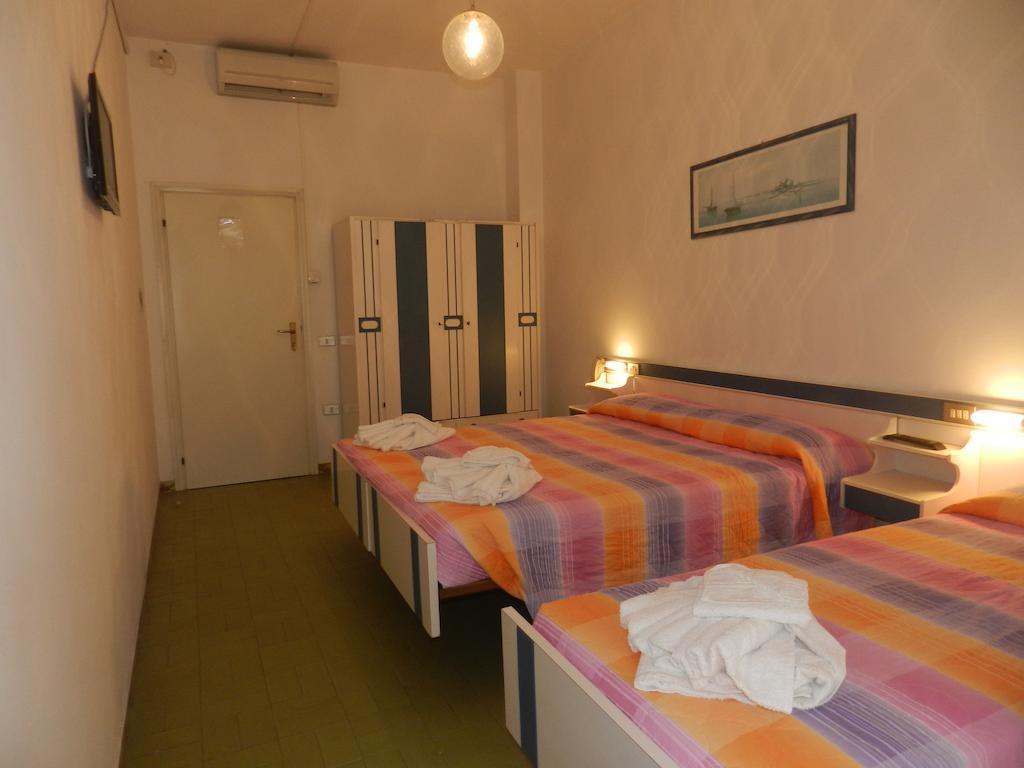 Hotel Michelangelo Bellaria-Igea Marina Rum bild