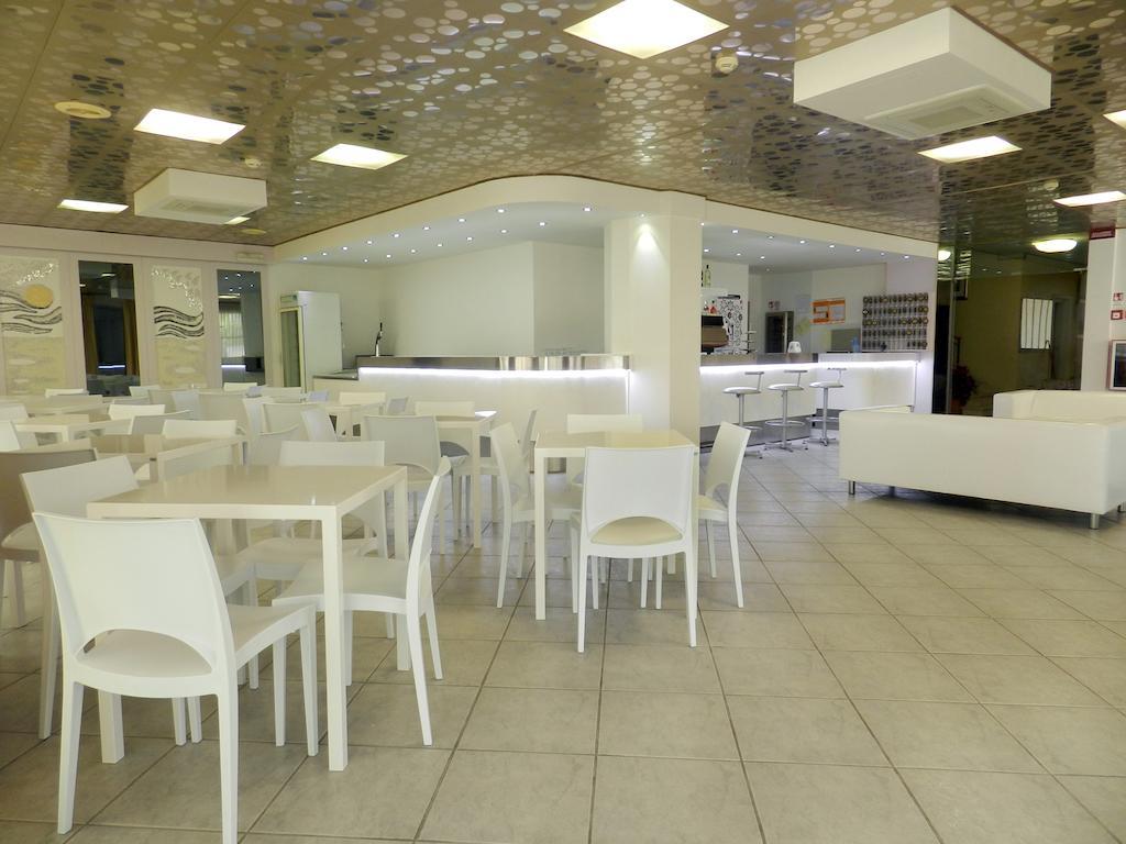 Hotel Michelangelo Bellaria-Igea Marina Exteriör bild